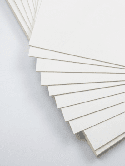 Coated SBS paperboard manufacturer supplying high stiffness white paperboard for premium packaging Coated SBS paperboard manufacturer supplying high stiffness white paperboard for premium packaging