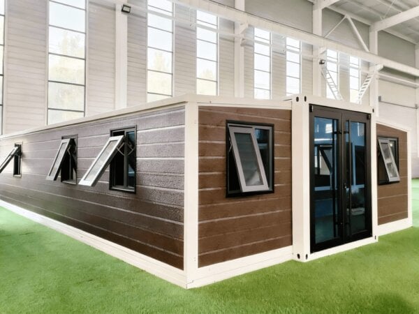 Foldable container house expandable prefab home side view