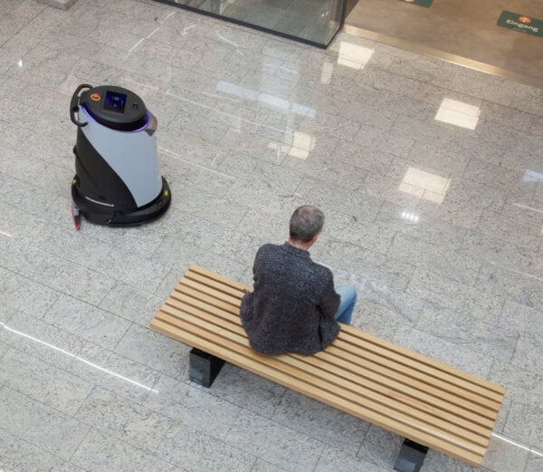 FMZ Imst Shopping Mall Shopping mall cleaning robot