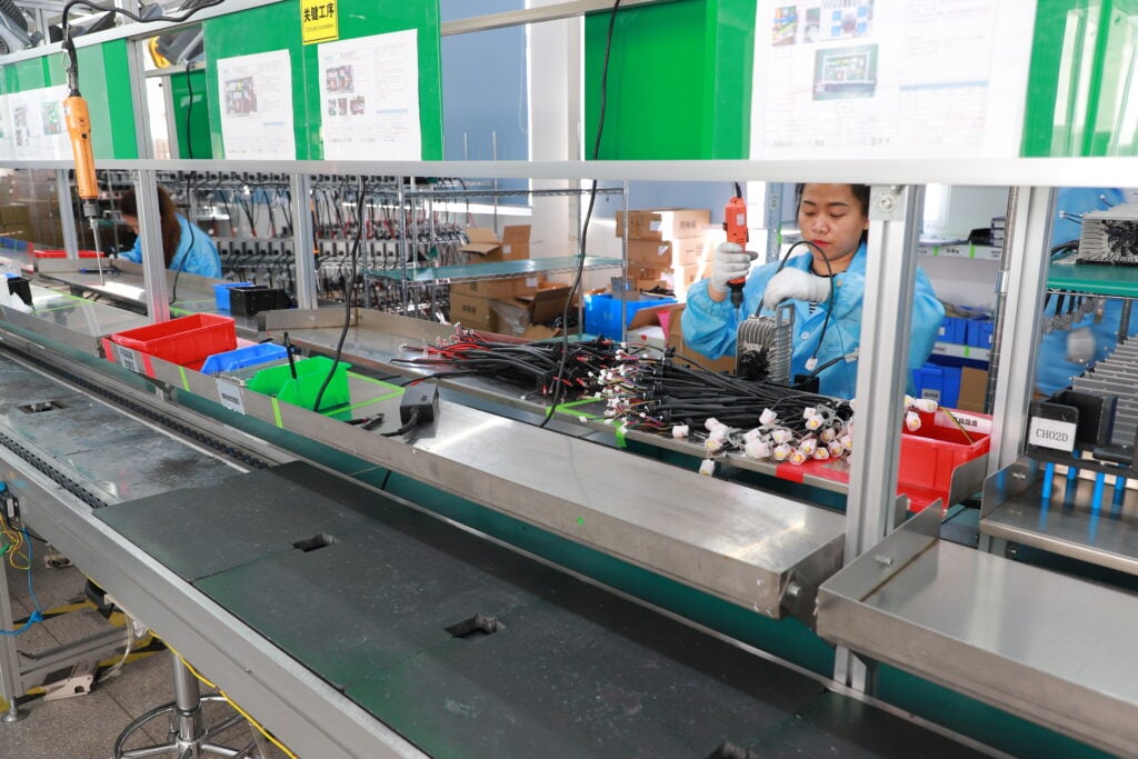 SPIDERWAY Golf Cart Battery Chargers – High-Performance OEM Solutions from a Leading Chinese Manufacturer