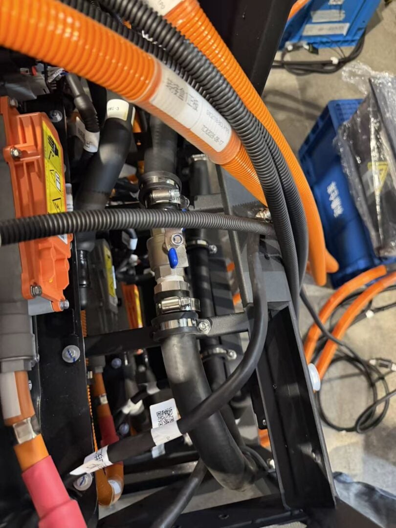 LFP power battery for heavy-duty trucks